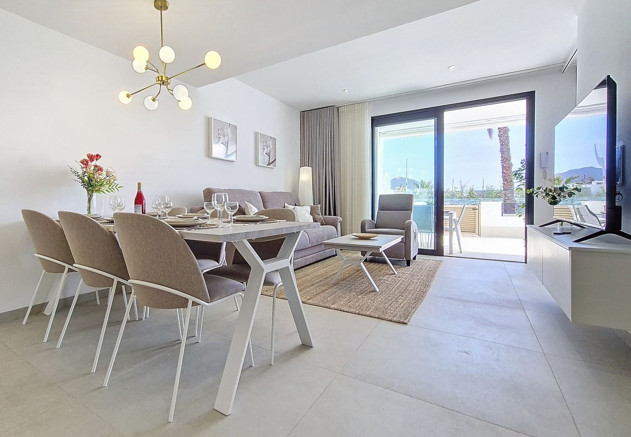 Apartment in Mar de Cristal - Poolside apartment, close to the beach
