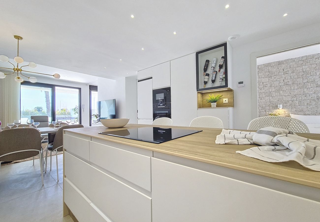 Apartment in Mar de Cristal - Poolside apartment, close to the beach