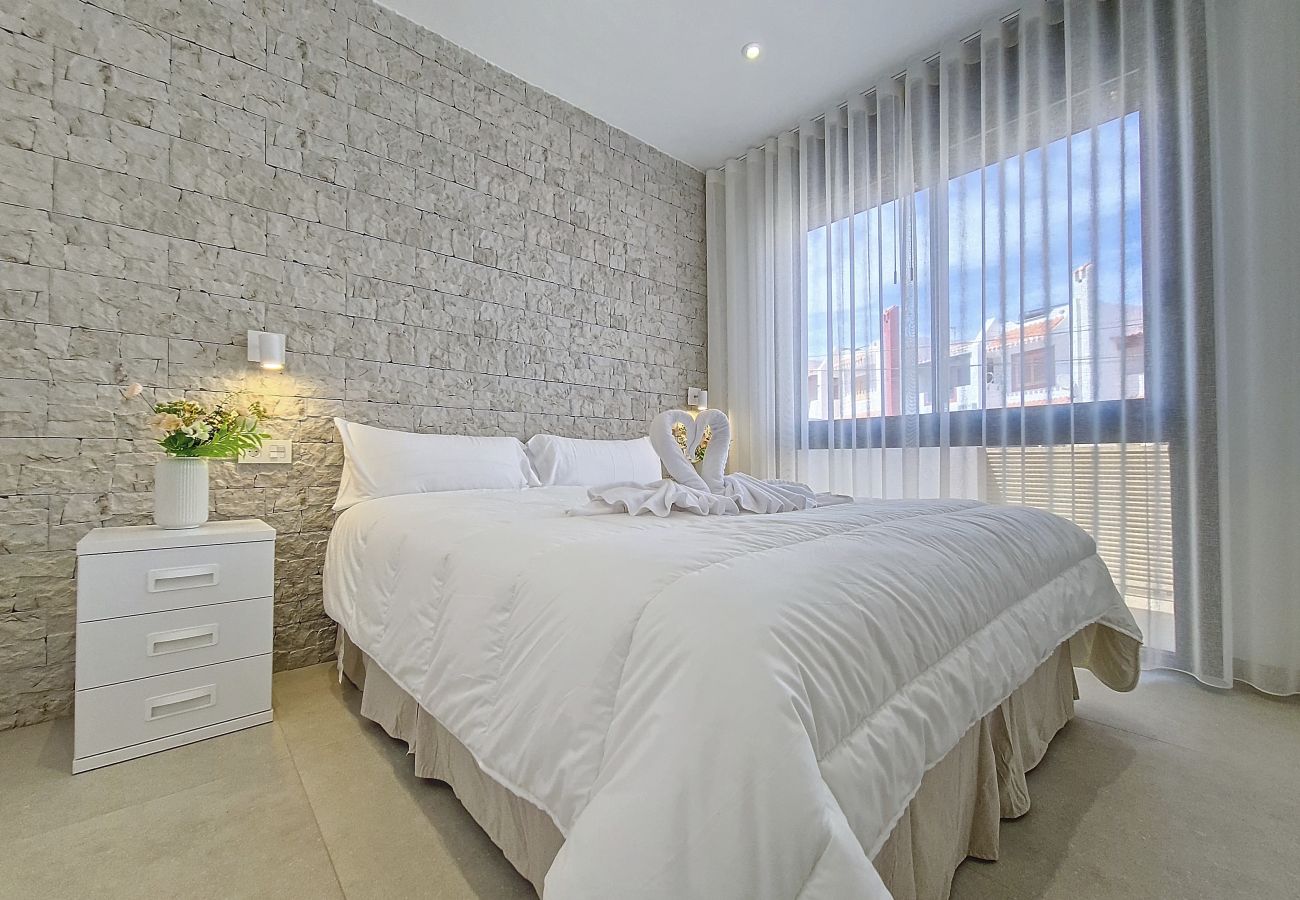 Apartment in Mar de Cristal - Poolside apartment, close to the beach