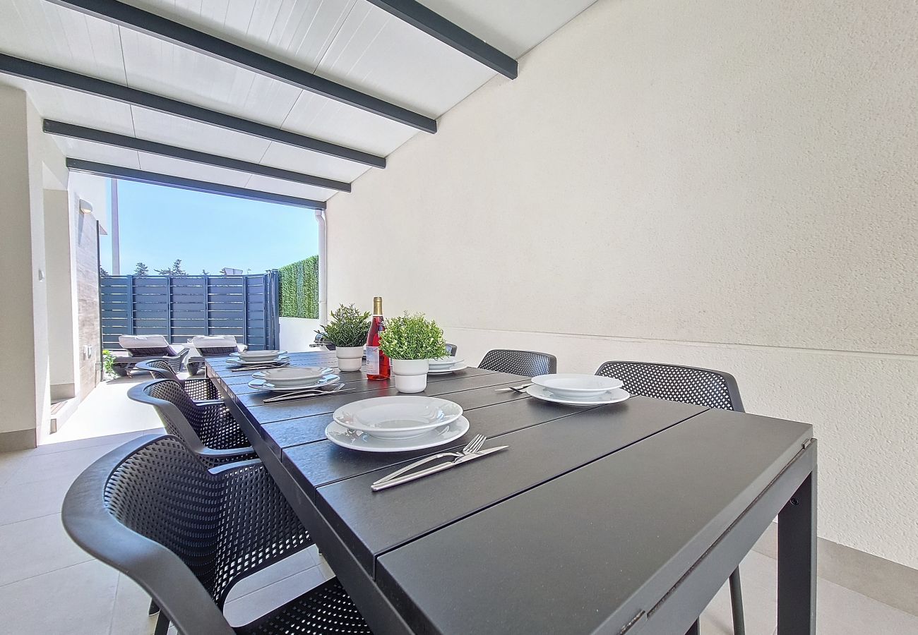 Villa in Los Alcazares - Sea View Villa with Private Pool and Roof Terrace