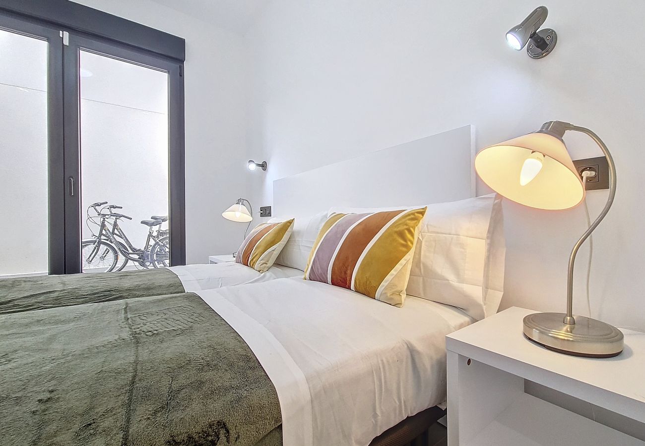 Villa in Los Alcazares - Sea View Villa with Private Pool and Roof Terrace
