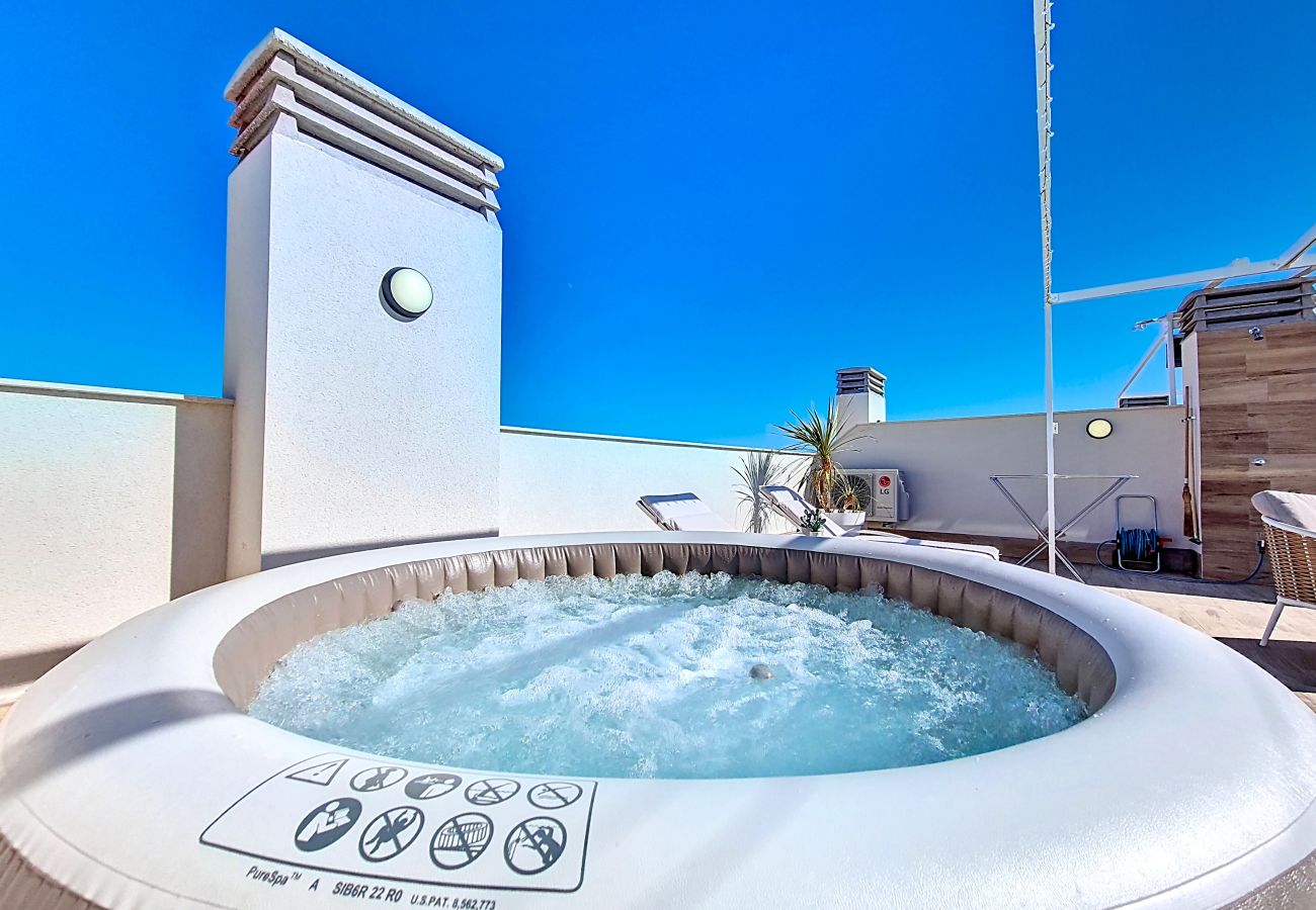 Apartment in San Javier - Penthouse with private roof terrace with jacuzzi