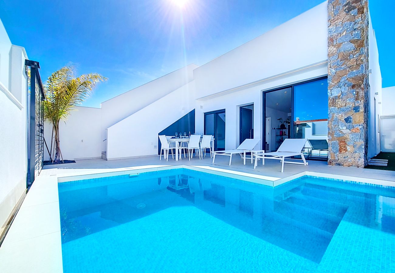 Villa in San Javier - Villa with private pool and Jacuzzi