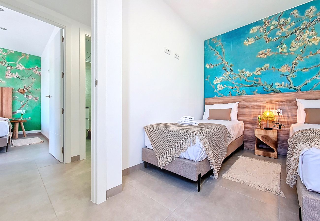 Apartment in San Pedro del Pinatar - Penthouse apartment, roof terrace and pool