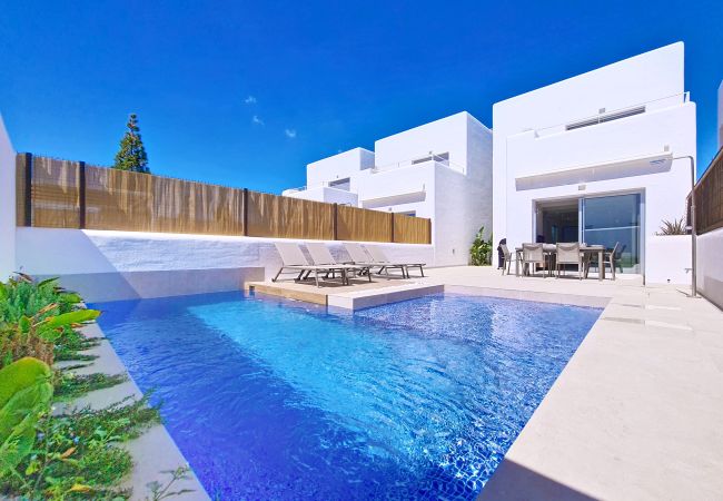 Villa in Los Alcazares - Villa with private pool, BBQ and large patio