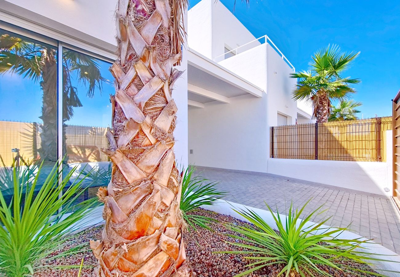 Villa in Los Alcazares - Villa with private pool, BBQ and large patio