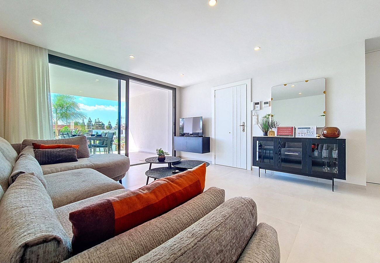 Apartment in Los Alcazares - South-Facing Ground Floor Apartment by the Pool