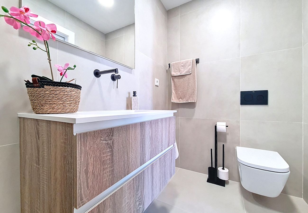 Apartment in Los Alcazares - Exclusive Ground Floor Apartment by the Pool