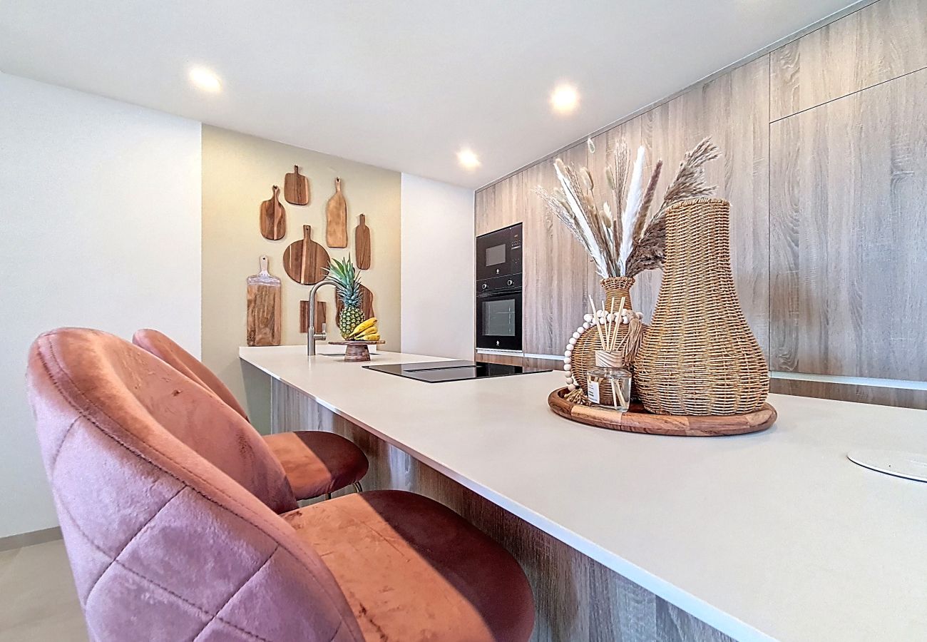 Apartment in Los Alcazares - Exclusive Ground Floor Apartment by the Pool