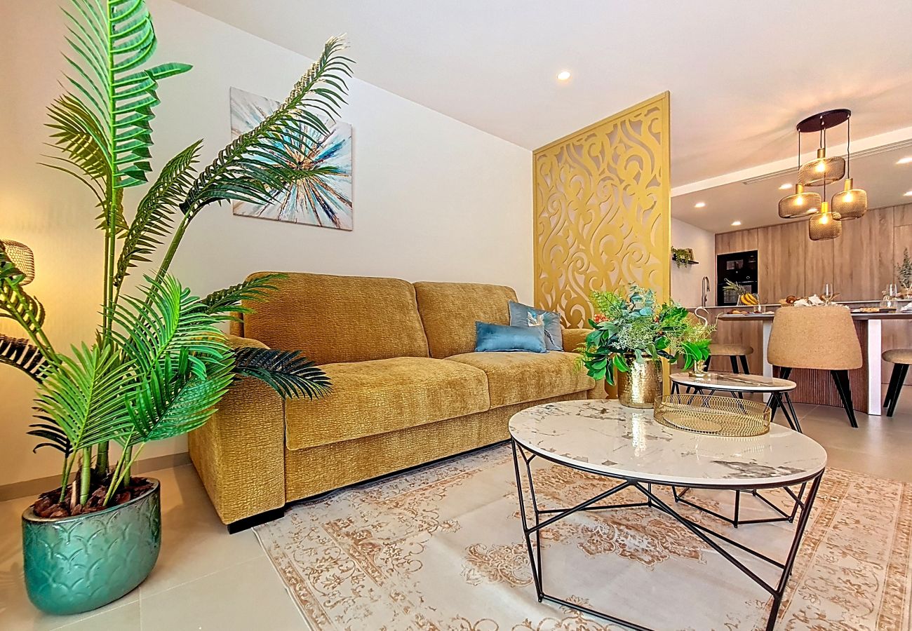 Apartment in Los Alcazares - Poolside Luxury Ground Floor Apartment