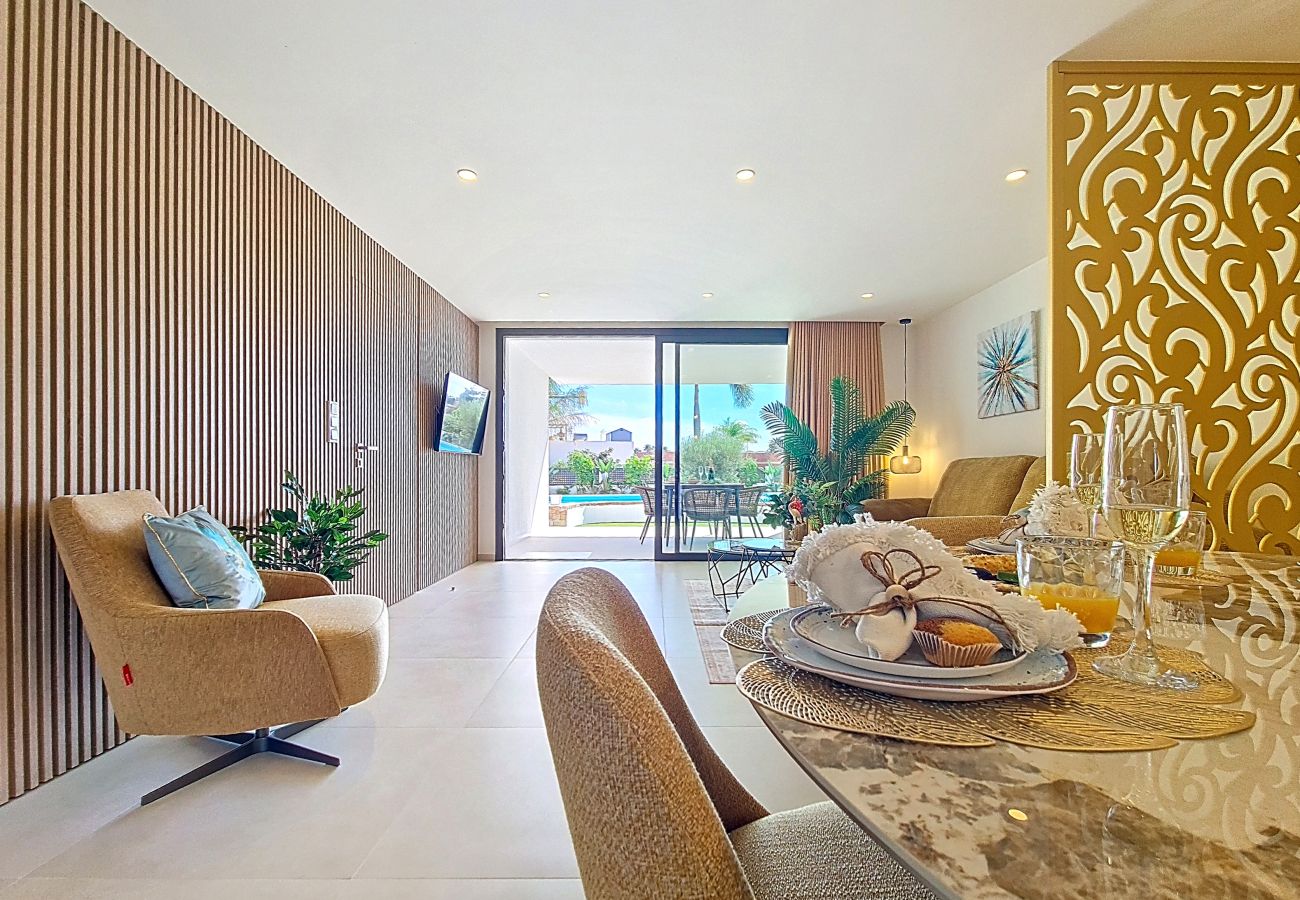 Apartment in Los Alcazares - Poolside Luxury Ground Floor Apartment