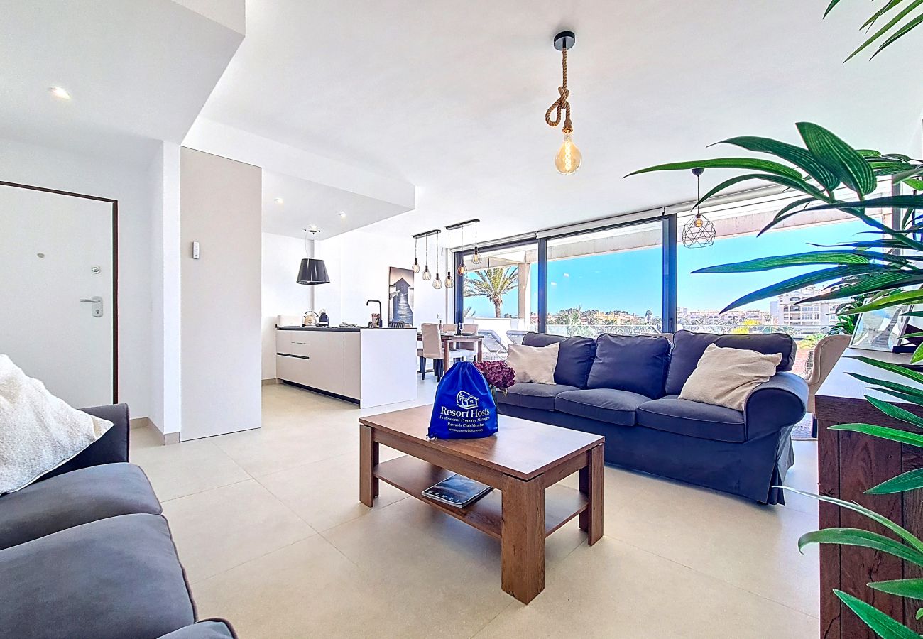 Apartment in Mar de Cristal - Bright Apartment with Expansive Poolside Balcony