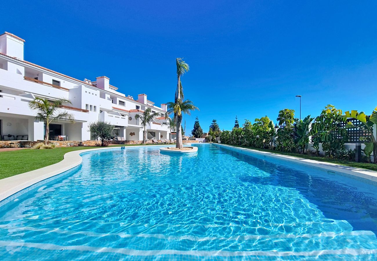 Apartment in Los Alcazares - Luxury Poolside Apartment • Terrace & Parking