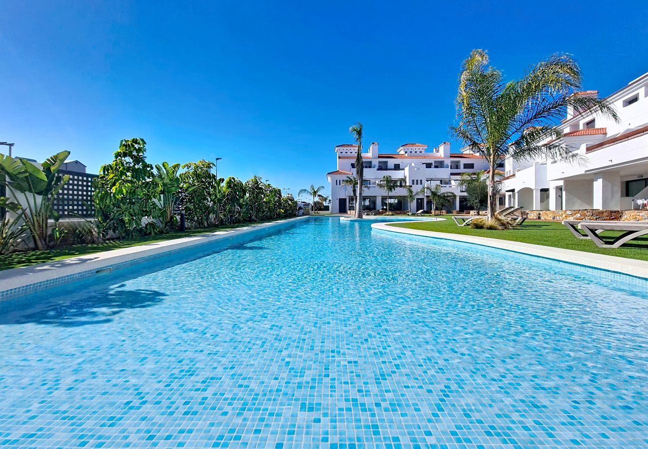 Apartment in Los Alcazares - Luxury Poolside Apartment • Terrace & Parking
