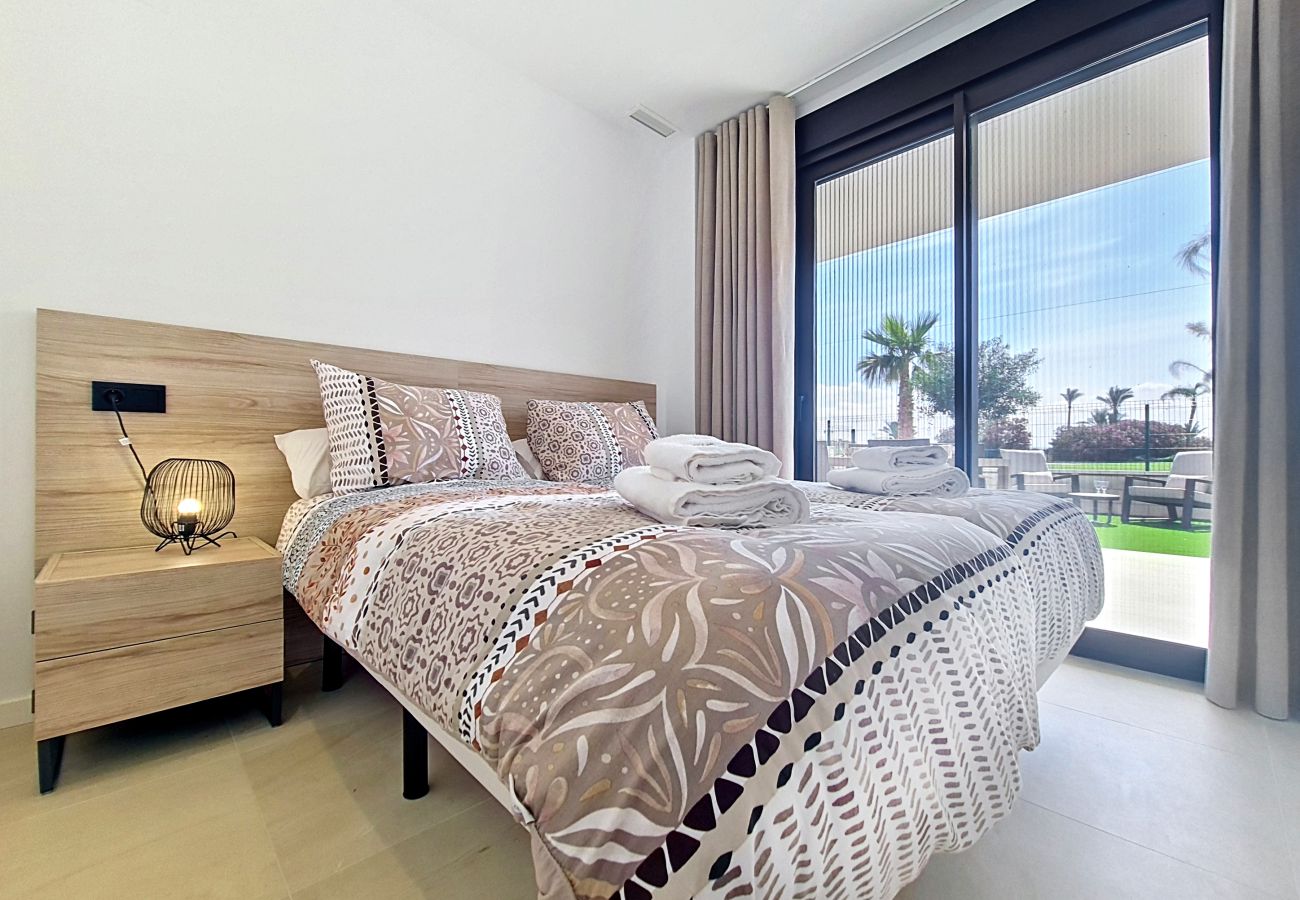 Apartment in Los Alcazares - Ground Floor Apartment Overlooking the Pool