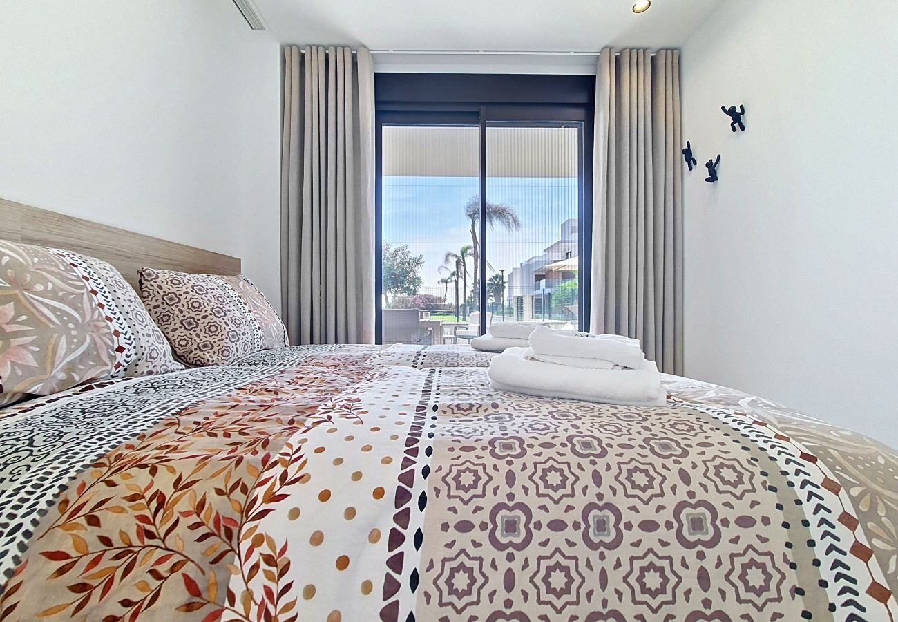 Apartment in Los Alcazares - Ground Floor Apartment Overlooking the Pool