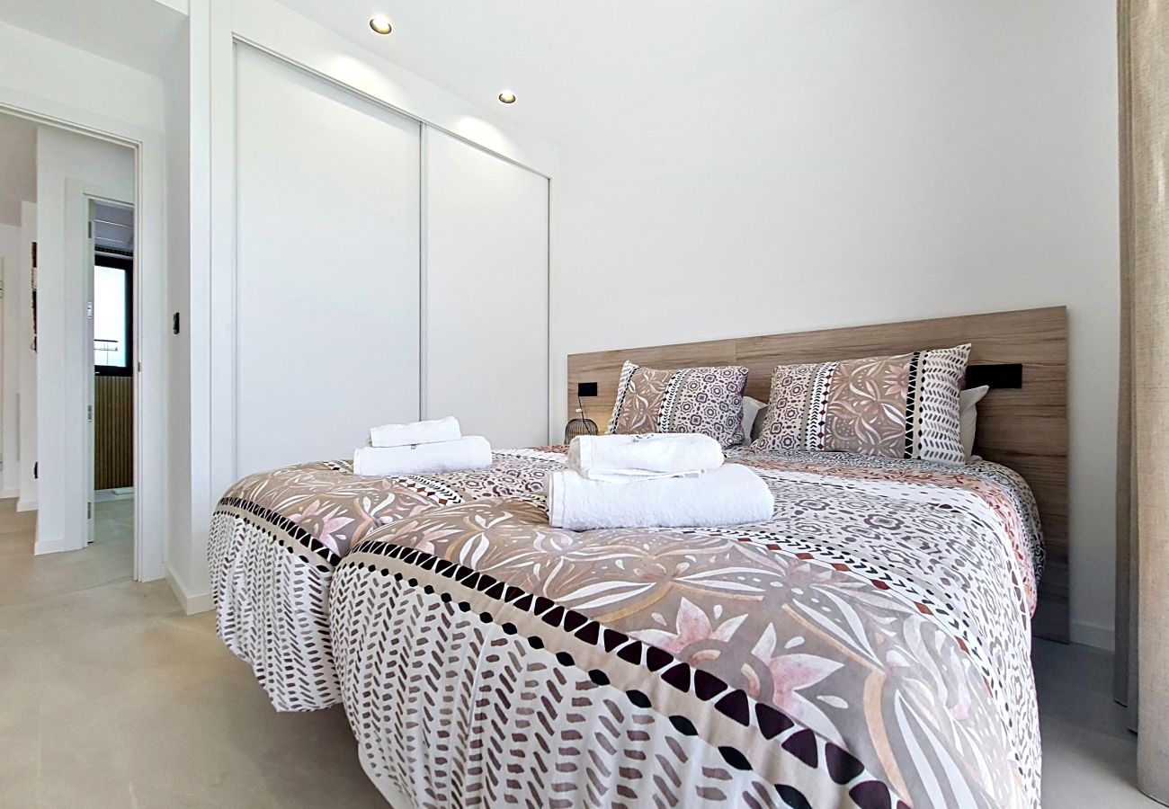 Apartment in Los Alcazares - Ground Floor Apartment Overlooking the Pool