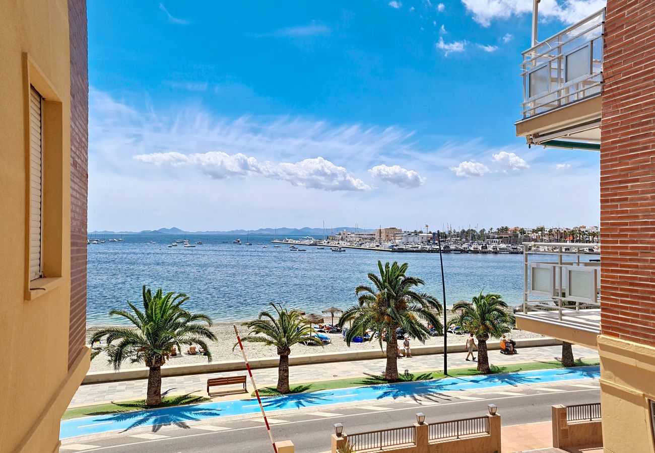 Apartment in San Pedro del Pinatar - Sea-view frontline apartment with balcony