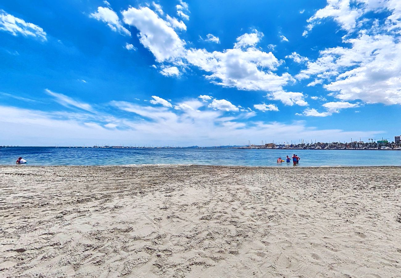Apartment in San Pedro del Pinatar - Sea-view frontline apartment with balcony