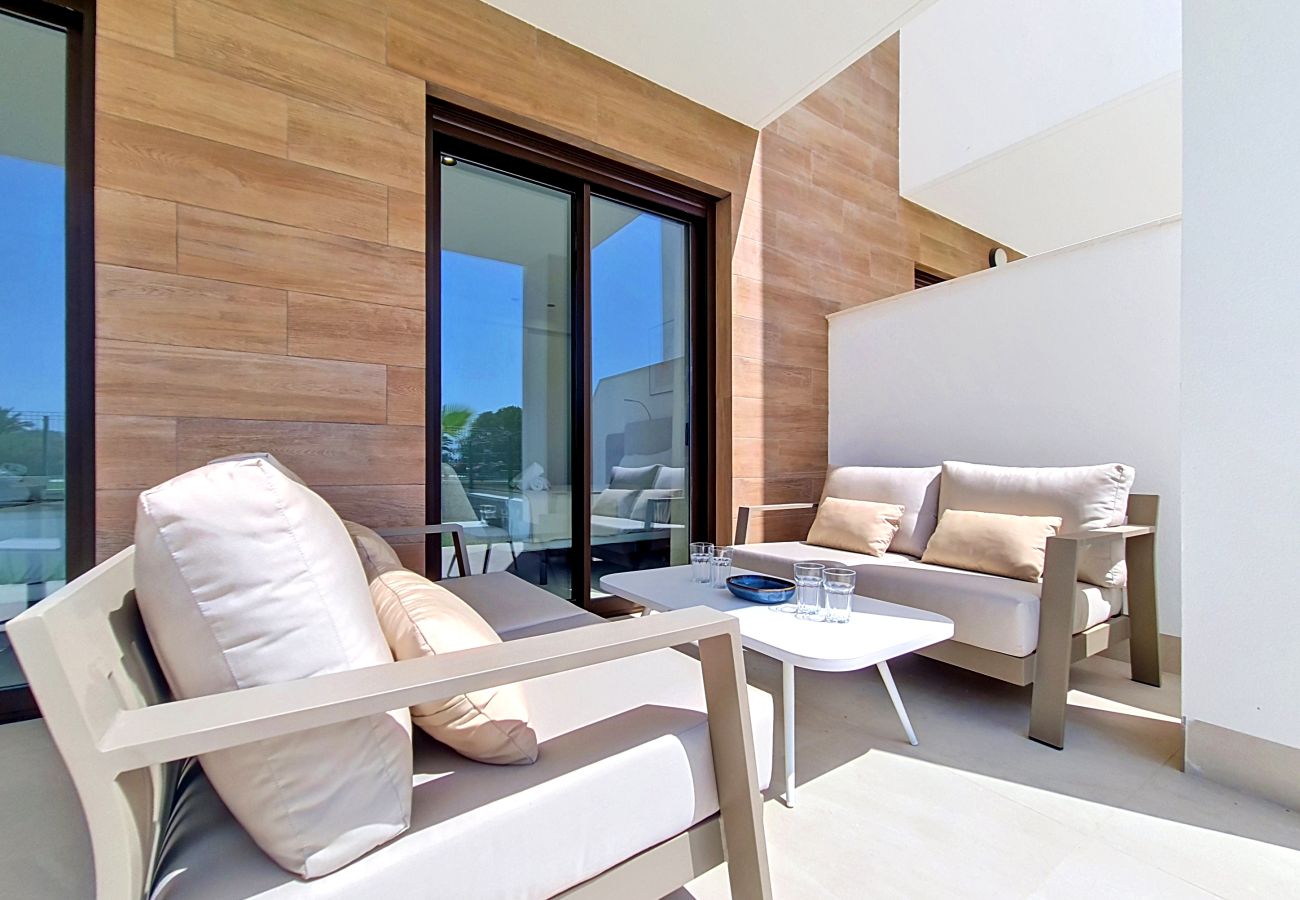 Apartment in Los Alcazares - Ground Floor Apt with Terrace & Pool Views