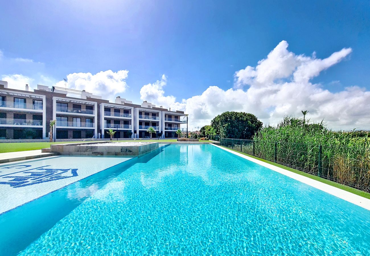 Apartment in Los Alcazares - Ground Floor Apt with Terrace & Pool Views