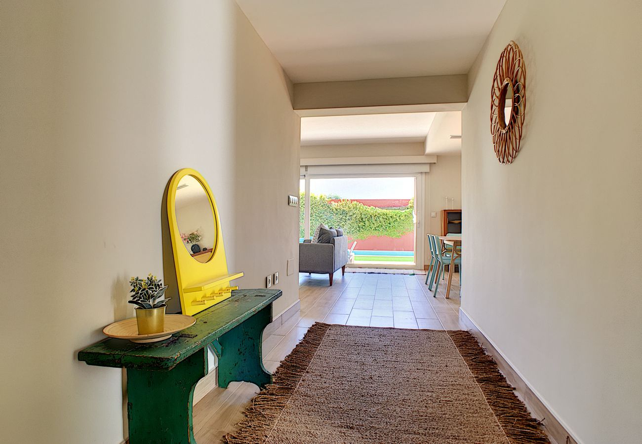 Villa in Mar de Cristal - Moderne villa met privézwembad en tuin