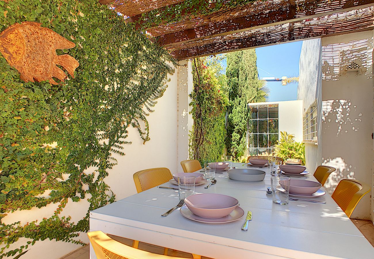 Villa in Mar de Cristal - Moderne villa met privézwembad en tuin