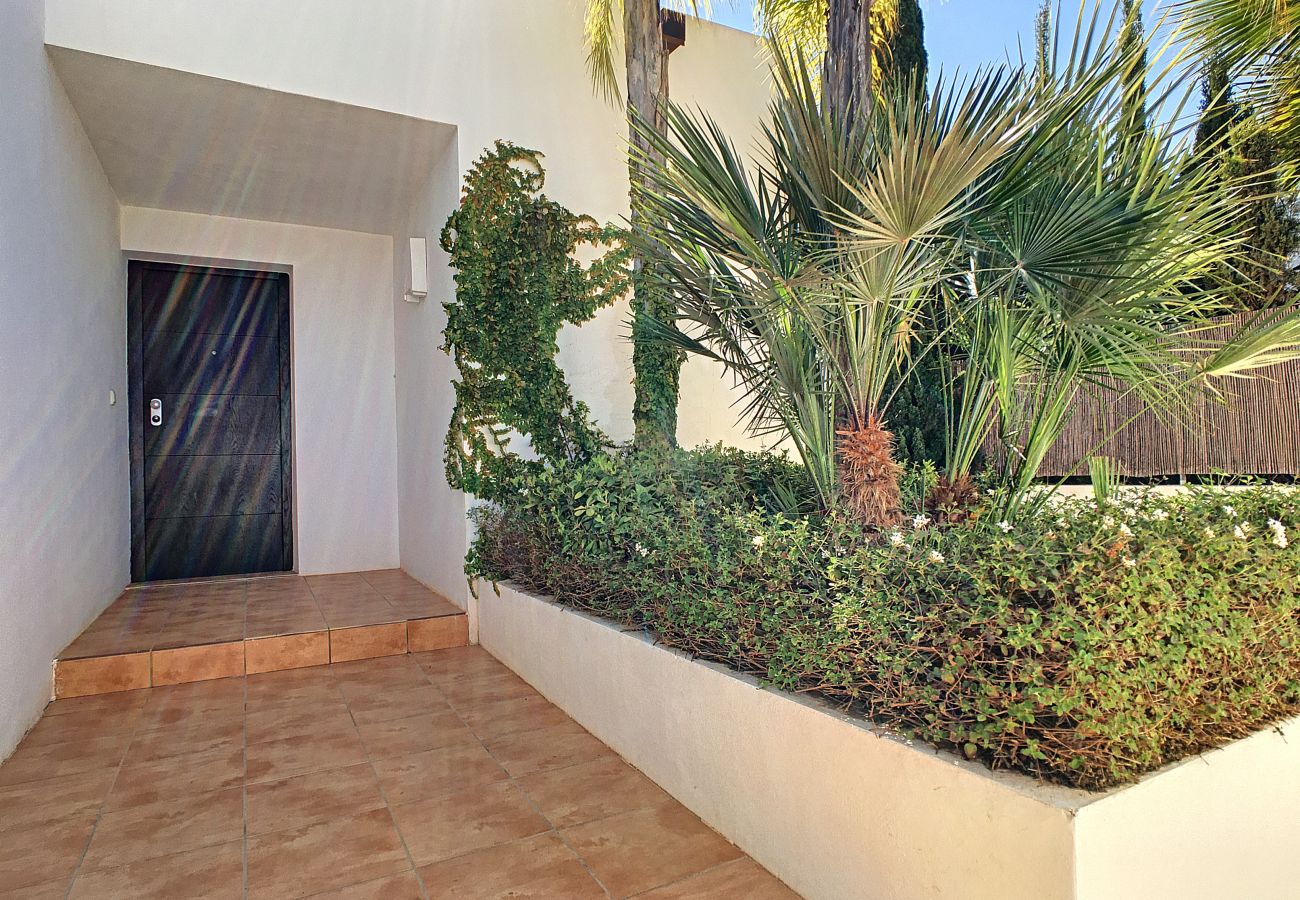 Villa in Mar de Cristal - Moderne villa met privézwembad en tuin