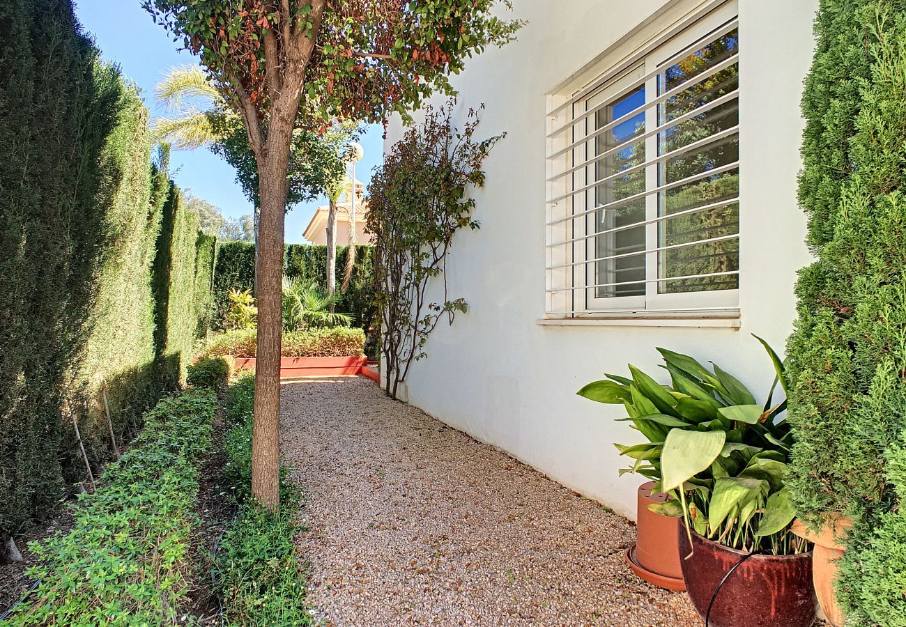 Villa in Mar de Cristal - Moderne villa met privézwembad en tuin
