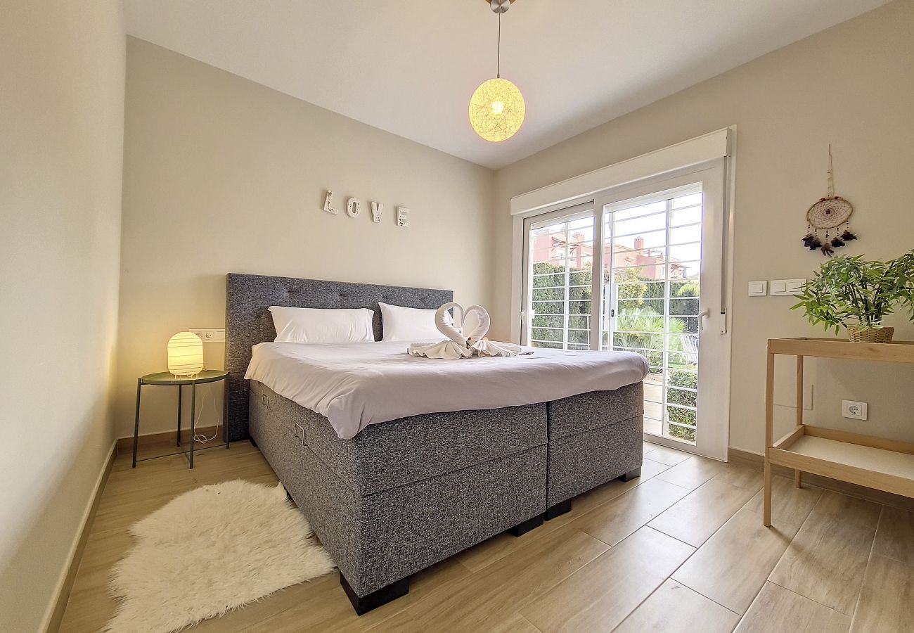 Villa in Mar de Cristal - Moderne villa met privézwembad en tuin
