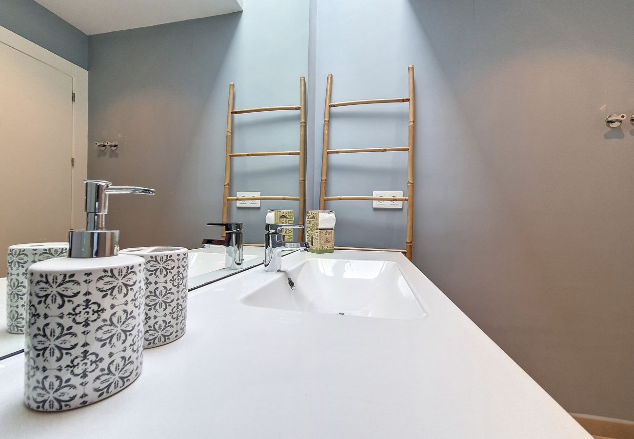 Villa in Mar de Cristal - Moderne villa met privézwembad en tuin