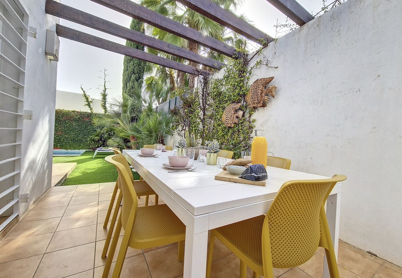 Villa in Mar de Cristal - Moderne villa met privézwembad en tuin