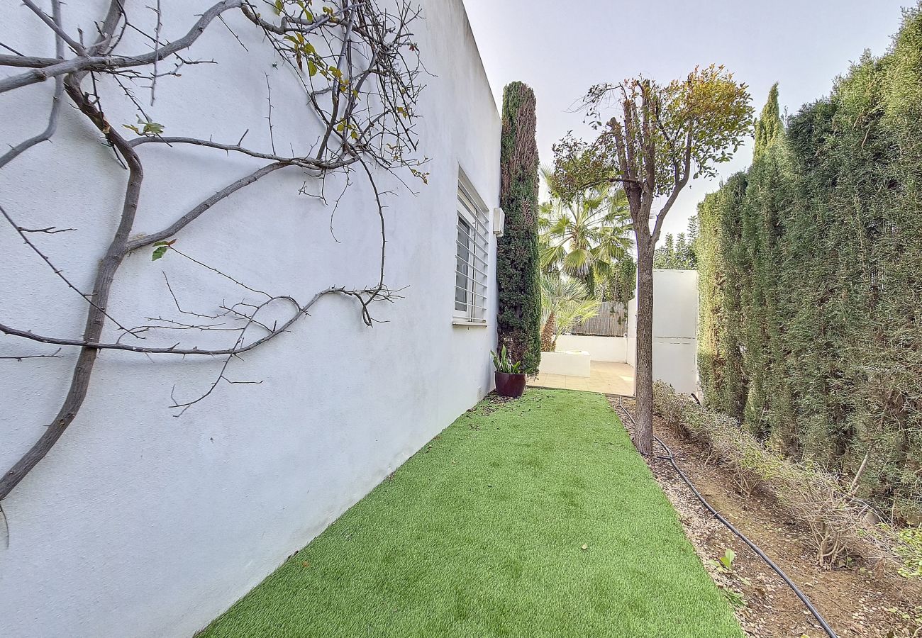 Villa in Mar de Cristal - Moderne villa met privézwembad en tuin