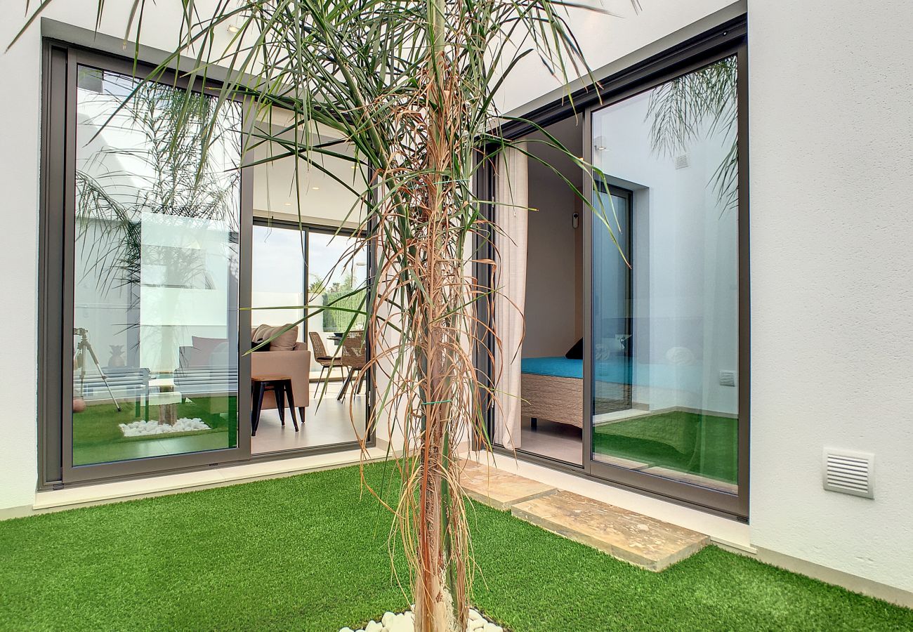 Villa in Santiago de la Ribera - Villa met privé zwembad en dakterras