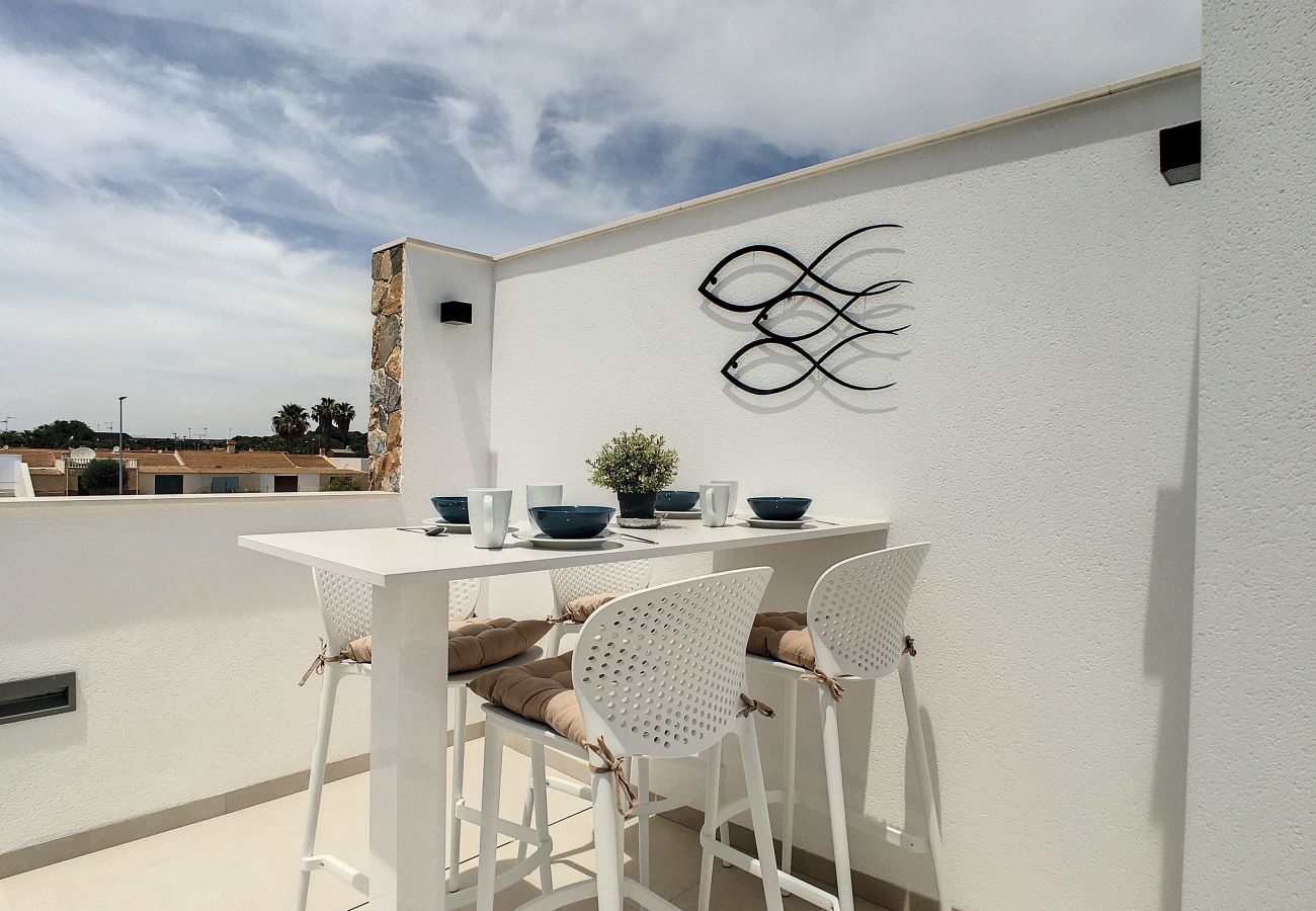 Villa in Santiago de la Ribera - Villa met privé zwembad en dakterras