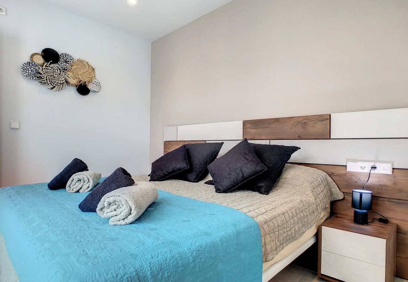 Villa in Santiago de la Ribera - Villa met privé zwembad en dakterras