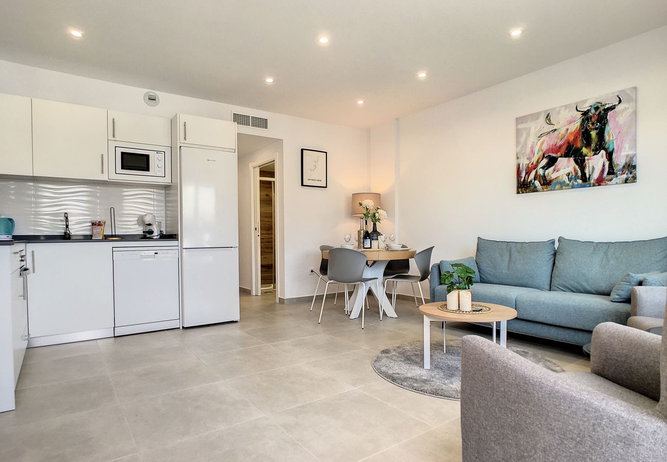 Appartement in San Pedro del Pinatar - Eigen dakterras, wifi, zwembad en kabel-tv