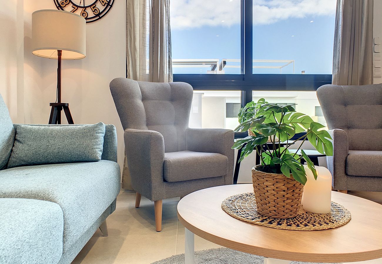 Appartement in San Pedro del Pinatar - Eigen dakterras, wifi, zwembad en kabel-tv