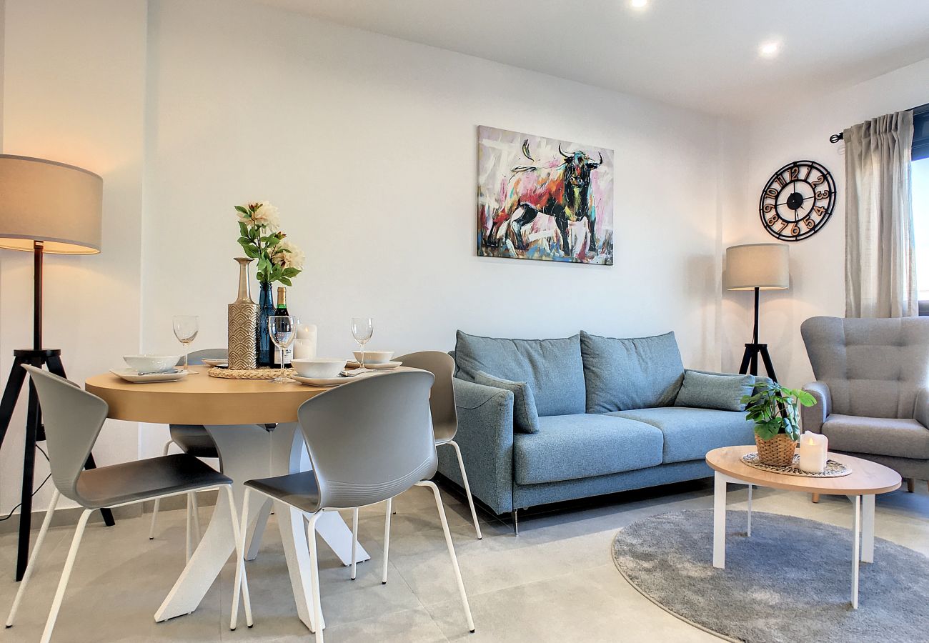 Appartement in San Pedro del Pinatar - Eigen dakterras, wifi, zwembad en kabel-tv