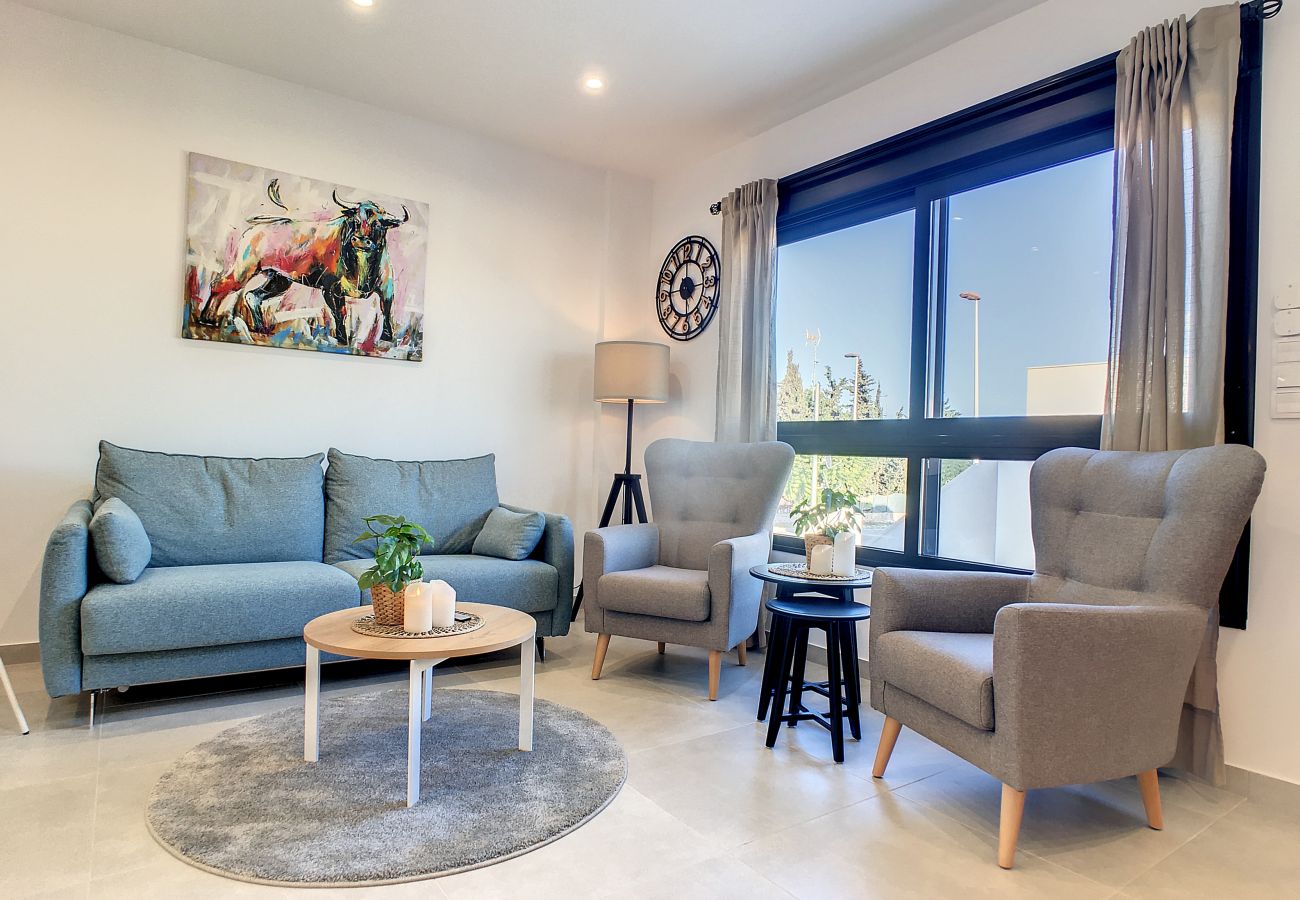 Appartement in San Pedro del Pinatar - Eigen dakterras, wifi, zwembad en kabel-tv