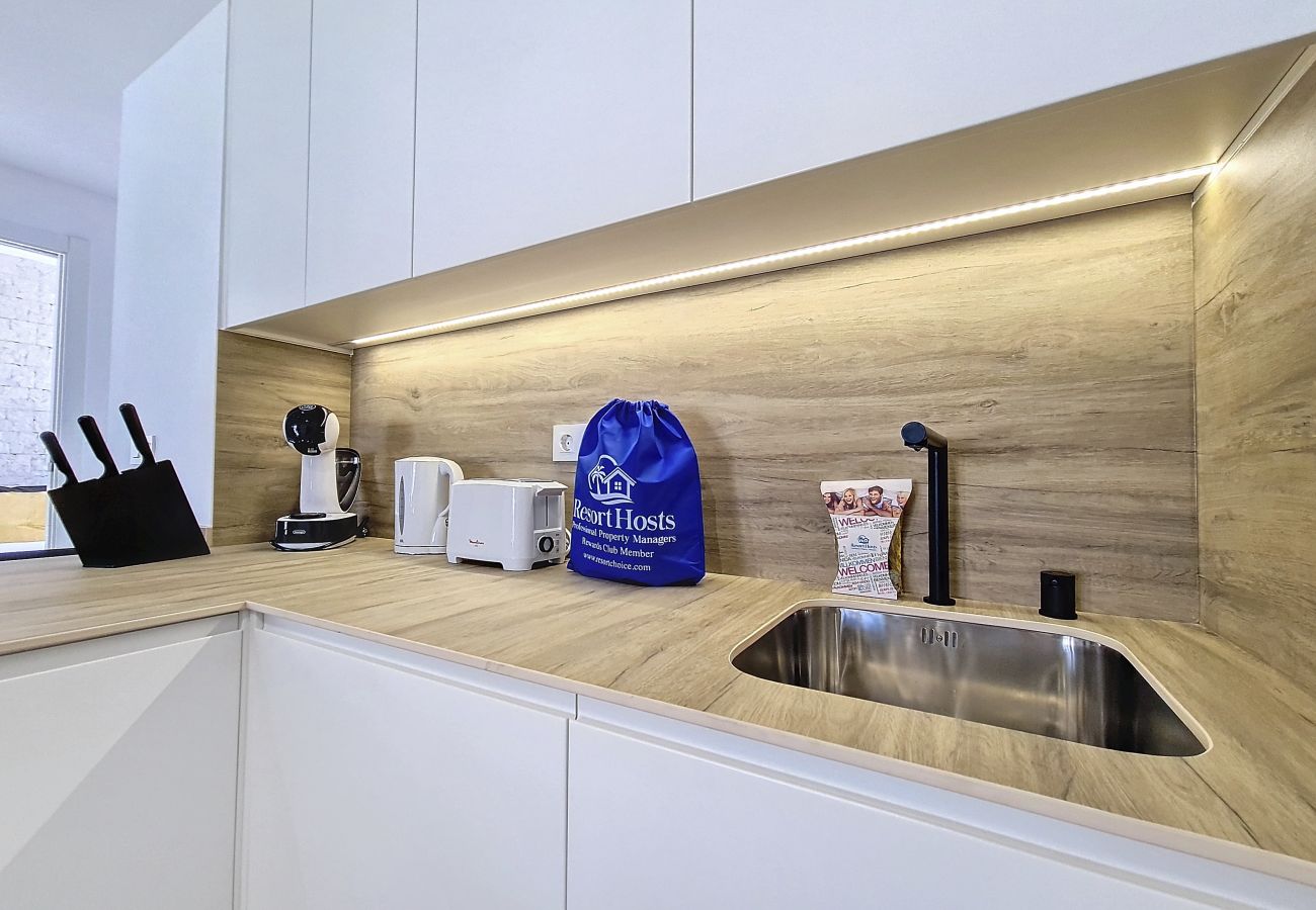 Appartement in Mar de Cristal - Appartement aan het zwembad met terras, parkeerplaats en WiFi