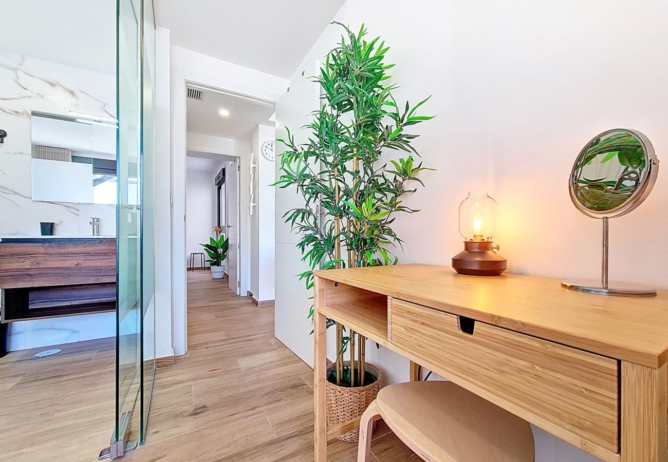 Appartement in San Javier - Penthouse-appartement met uitzicht op zee en het zwembad