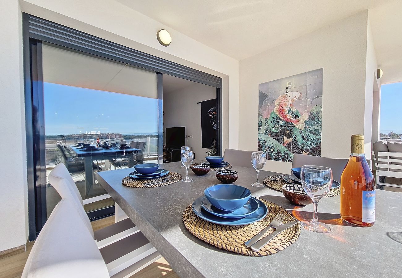 Appartement in San Javier - Appartement met groot balkon en uitzicht op het zwembad