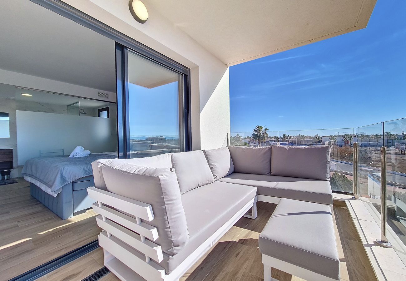 Appartement in San Javier - Appartement met groot balkon en uitzicht op het zwembad