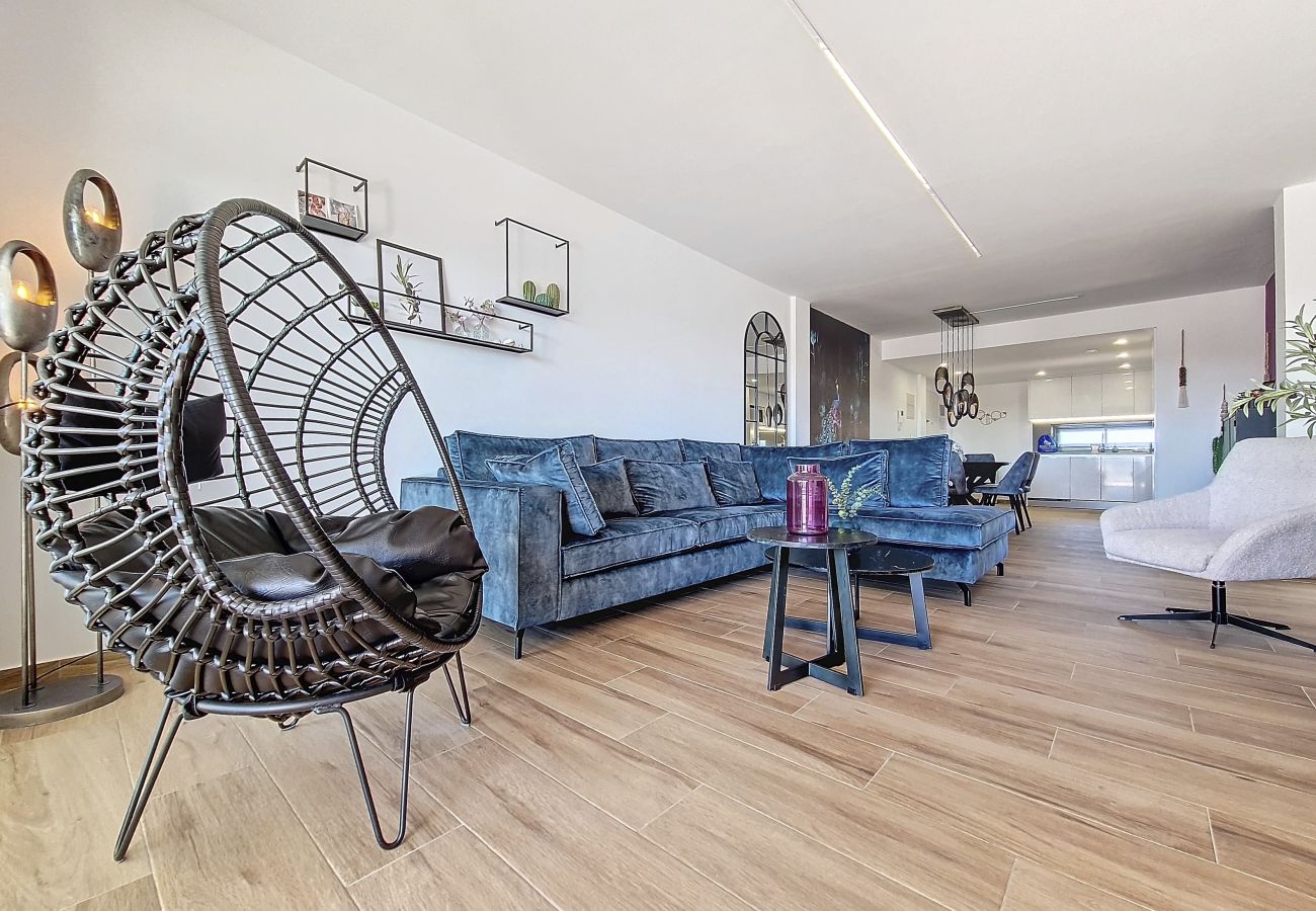 Appartement in San Javier - Appartement met groot balkon en uitzicht op het zwembad