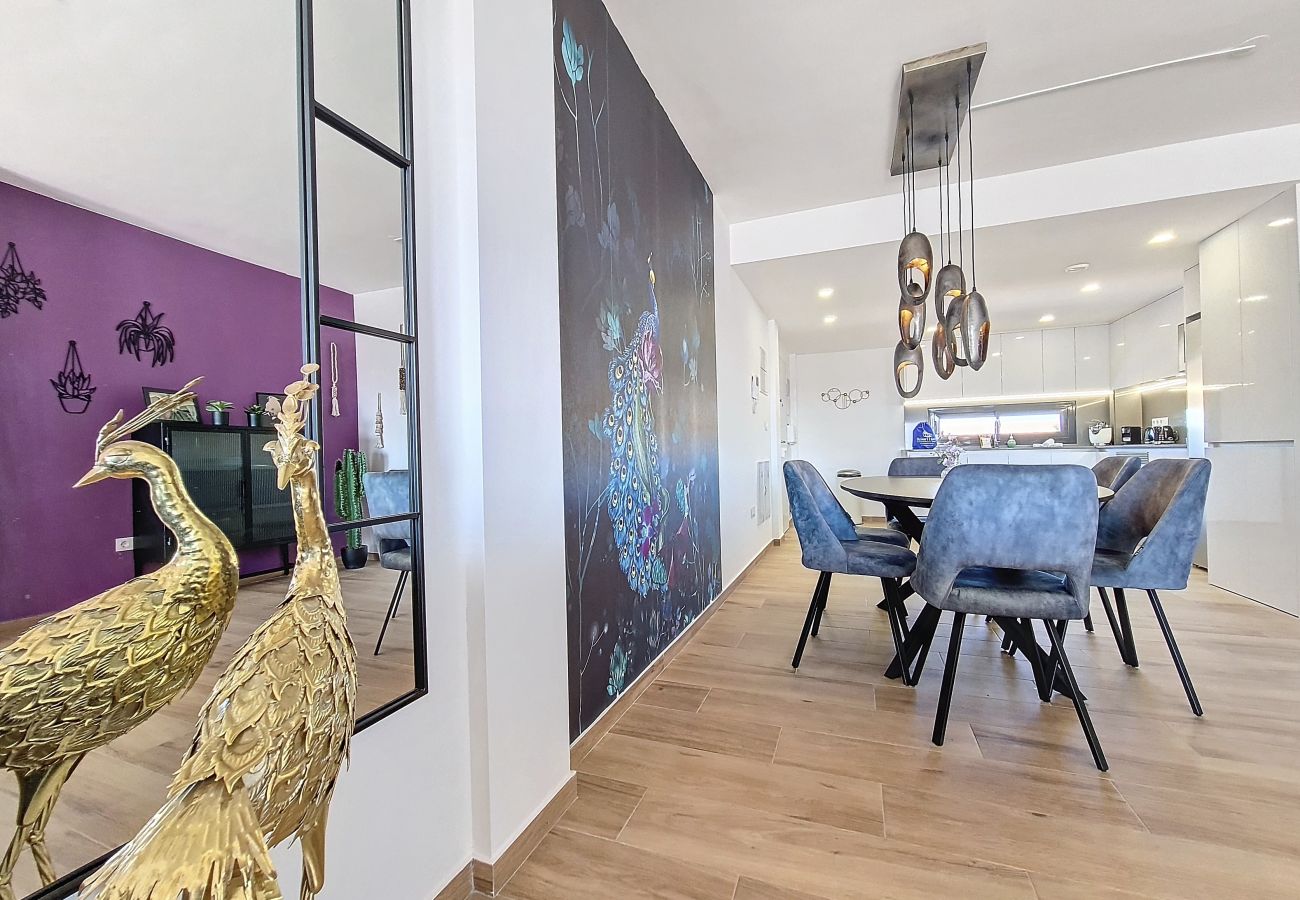 Appartement in San Javier - Appartement met groot balkon en uitzicht op het zwembad