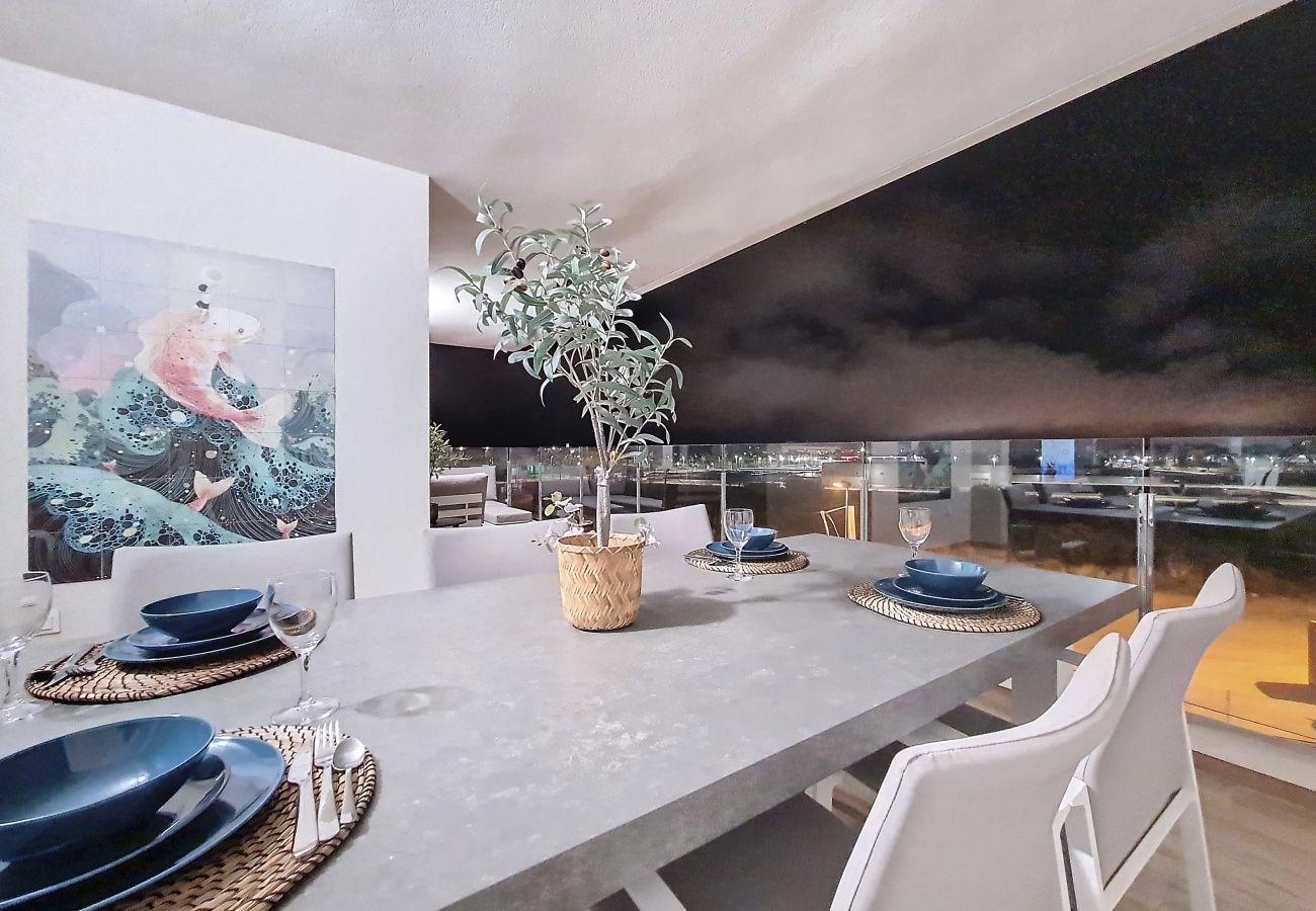 Appartement in San Javier - Appartement met groot balkon en uitzicht op het zwembad