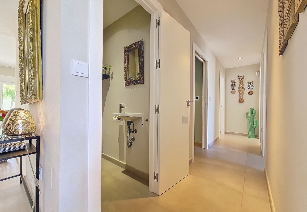 Villa in Mar de Cristal - Villa met privézwembad en tuin