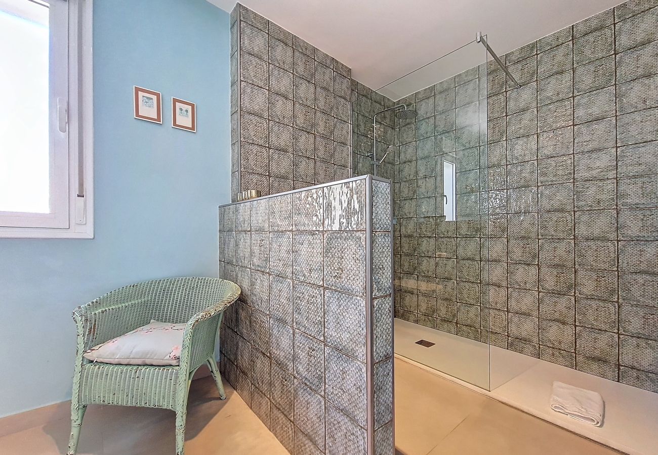Villa in Mar de Cristal - Villa met privézwembad en tuin