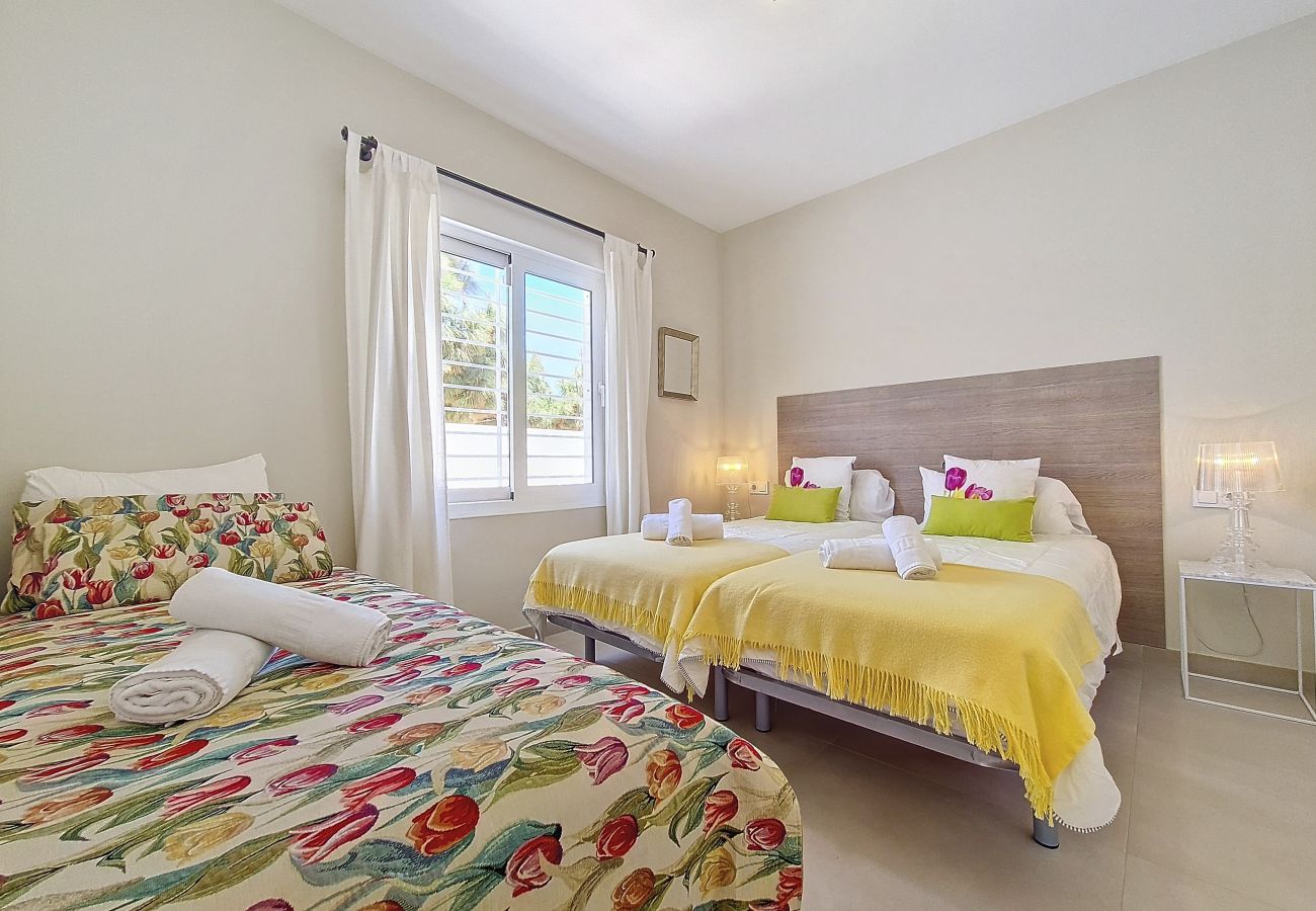 Villa in Mar de Cristal - Villa met privézwembad en tuin